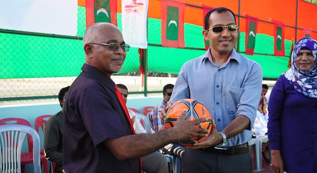 ފޮޓޯ: އޭދަފުށީ ފުޓްސަލް ދަނޑު ހުޅުވުން