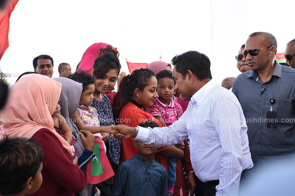 ފޮޓޯ: ރައީސް ޔާމީނަށް އޭދަފުށިން ހޫނު މަރުހަބާއެއް