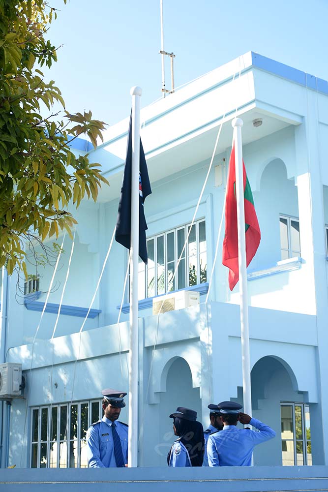 ފޮޓޯ: ފުލުހުންގެ އަހަރީ ދުވަހުގެ ދިދަ ނެގުމުގެ ރަސްމިއްޔާތު