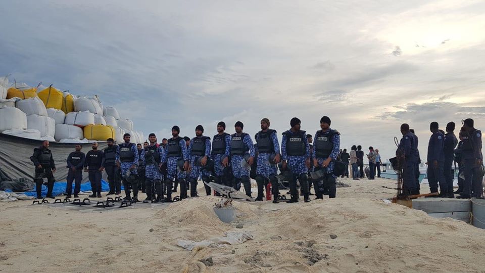ރަހީނުކުރި 12 ދިވެހިން ސަލާމަތްކޮށްފި