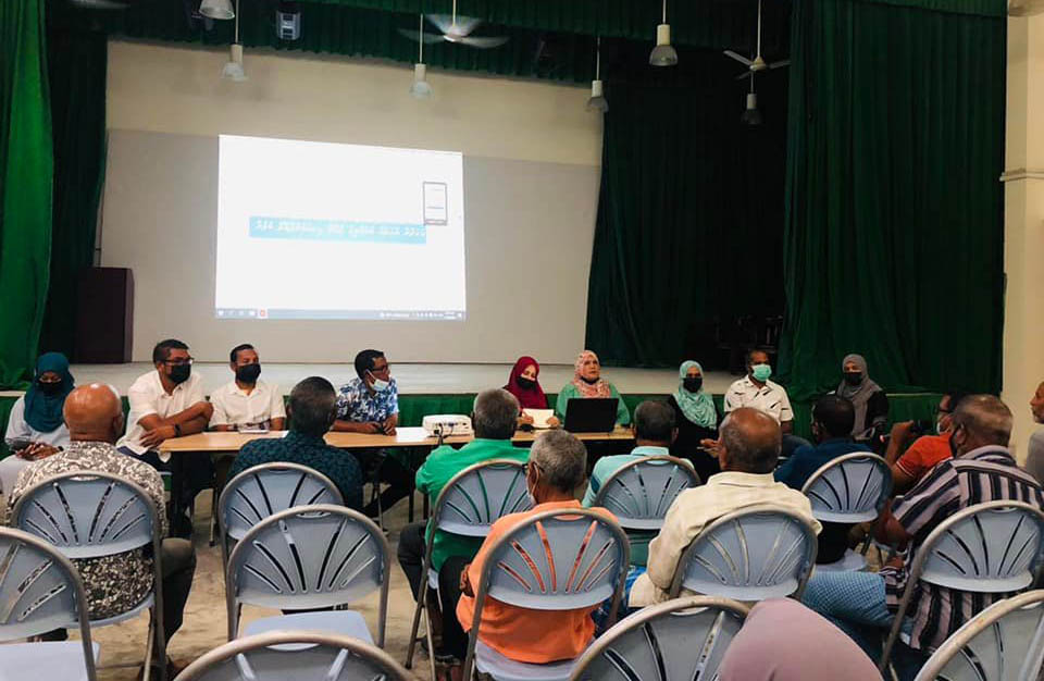 އޭދަފުށީ ކައުންސިލުން މާދަމާ ރޭ ރައްޔިތުންނާ ބައްދަލުކުރަނީ