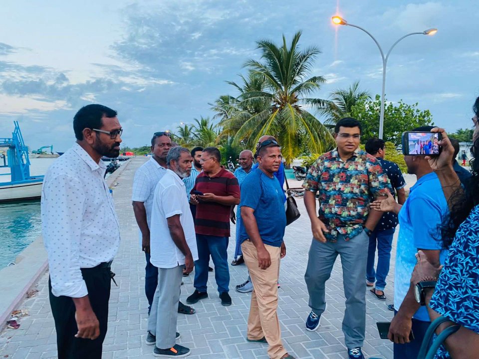 ޖޭޕީން، ކެމްޕޭނަށް ބ. އަތޮޅަށް