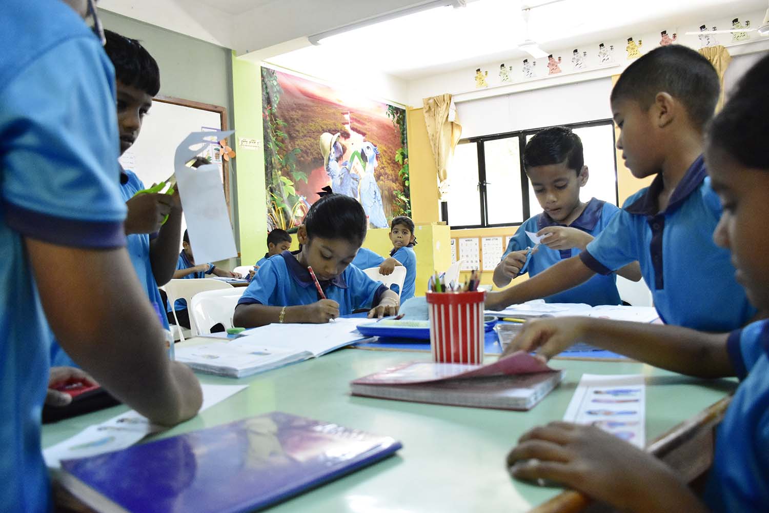 ކްލާސްރޫމުތައް އޭސީ ކުރަން އިޔާދަކުރަނިވި ހަކަތައިގެ މަޝްރޫއުތަކެއް ފަށަނީ