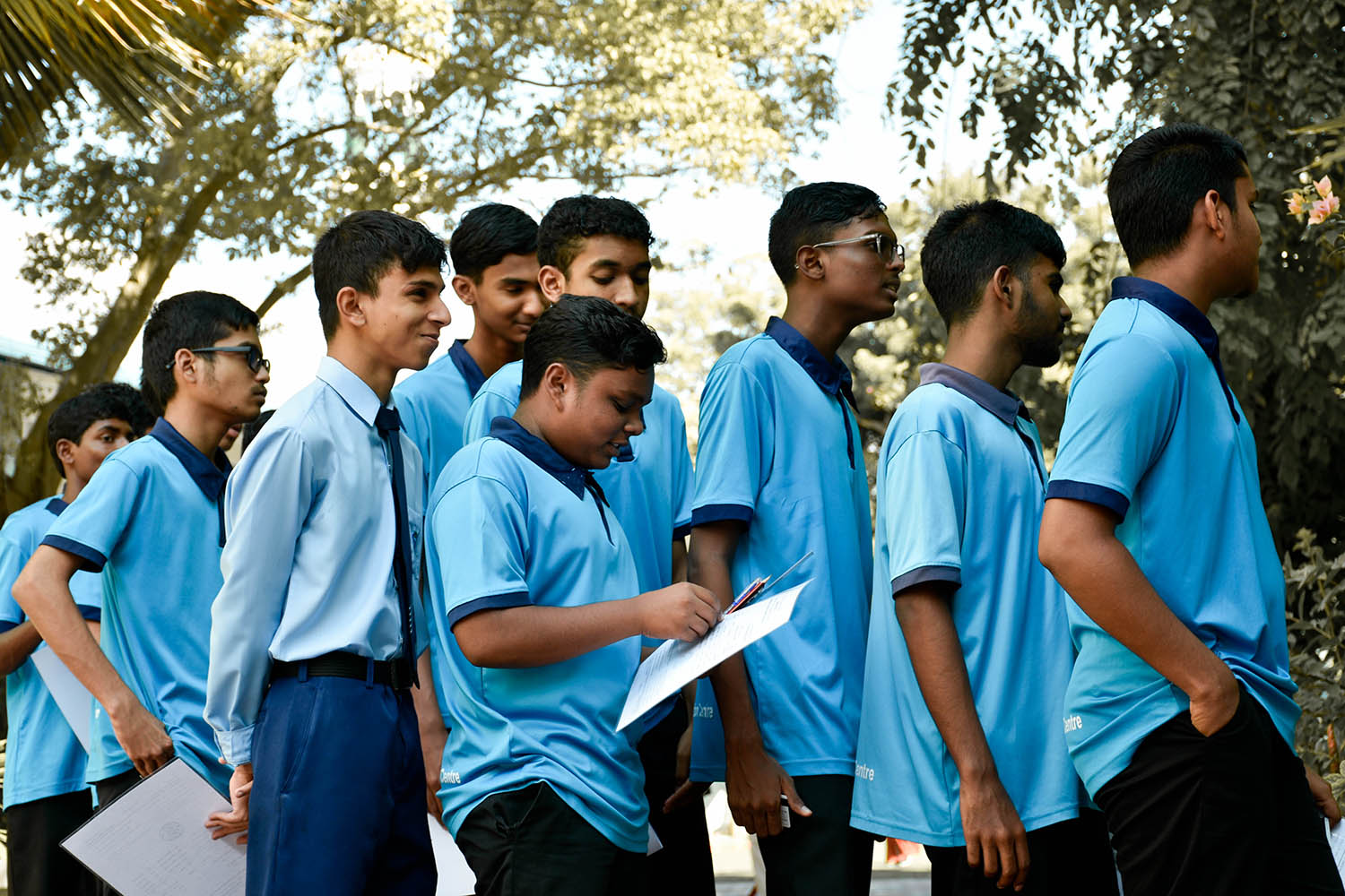 8،000 އަށް ވުރެ ގިނަ ކުދިންނާ އެކު އޯލެވެލް އިމްތިހާނު ފަށައިފި