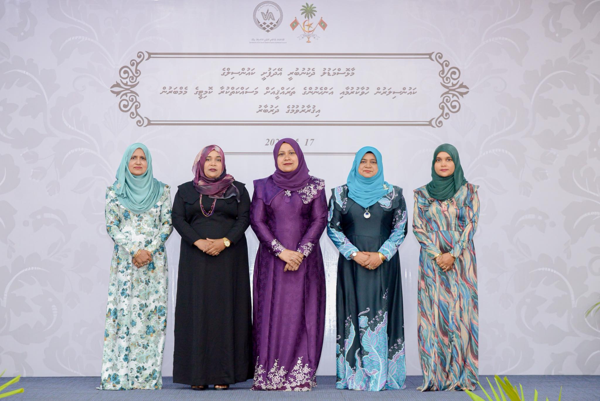 ސިޓީތަކުގެ އަންހެނުންގެ ކޮމެޓީ ރައީސުންނަށް މަހަކު 41،000ރ. އަދި ރަށްރަށުގެ ކޮމެޓީތަކުގެ ރައީސުންނަށް މަހަކު 21،000ރ. ދެނީ