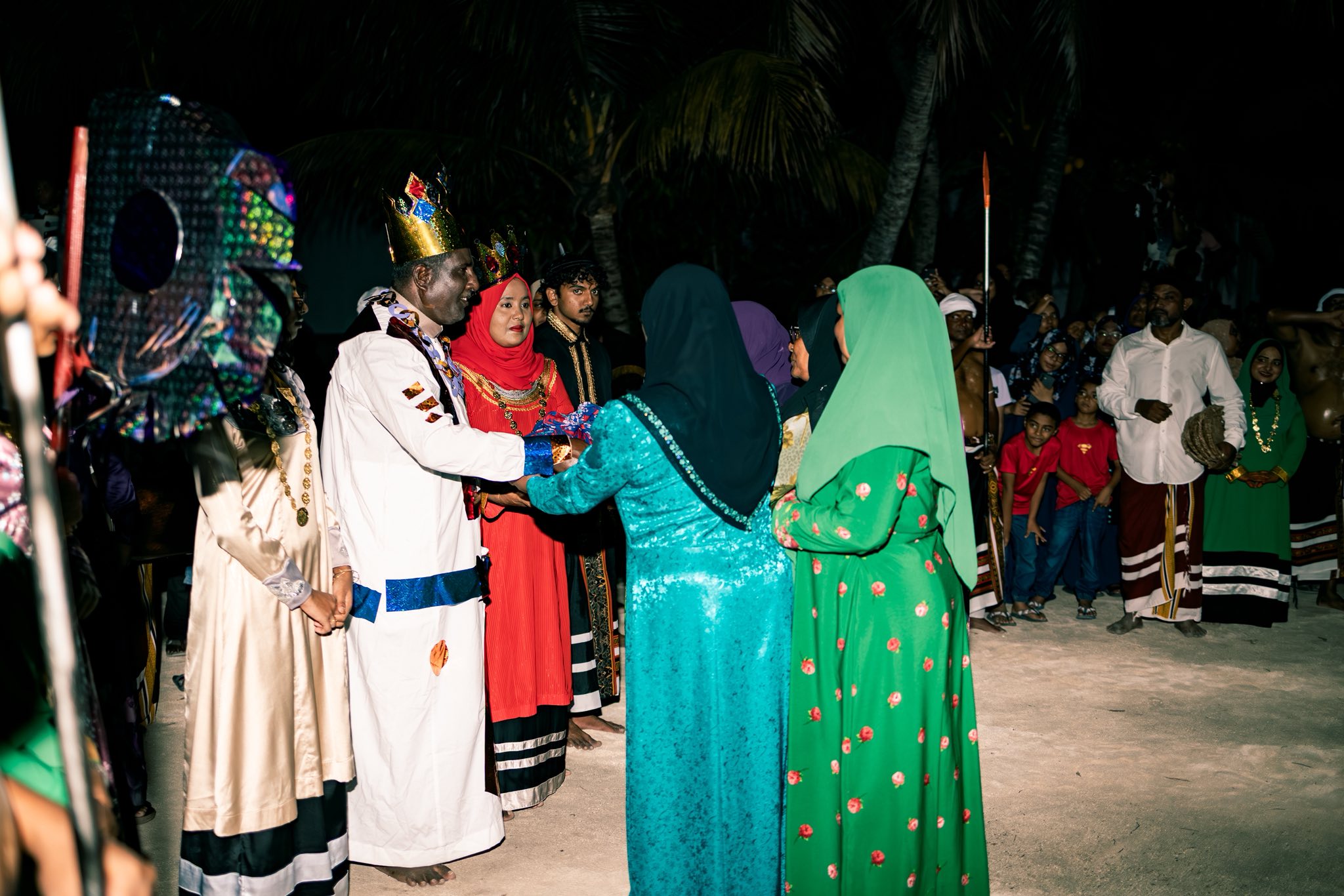 އީދު ފާހަގަކުރަން އެންމެ ސަޅީ ބ. އަތޮޅު: ލޫކަސް