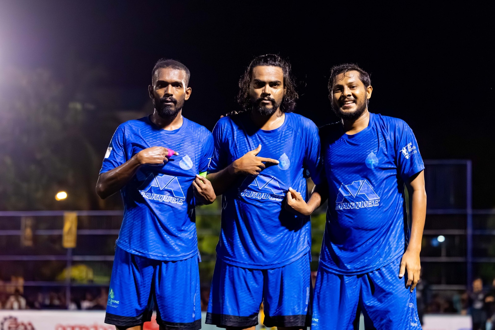 ކިންގްސް ކަޕްގައި އޭދަފުށި ތަމްސީލުކުރާނީ އެއިޓީފޯ، ފުރަތަމަ މެޗު މިރޭ