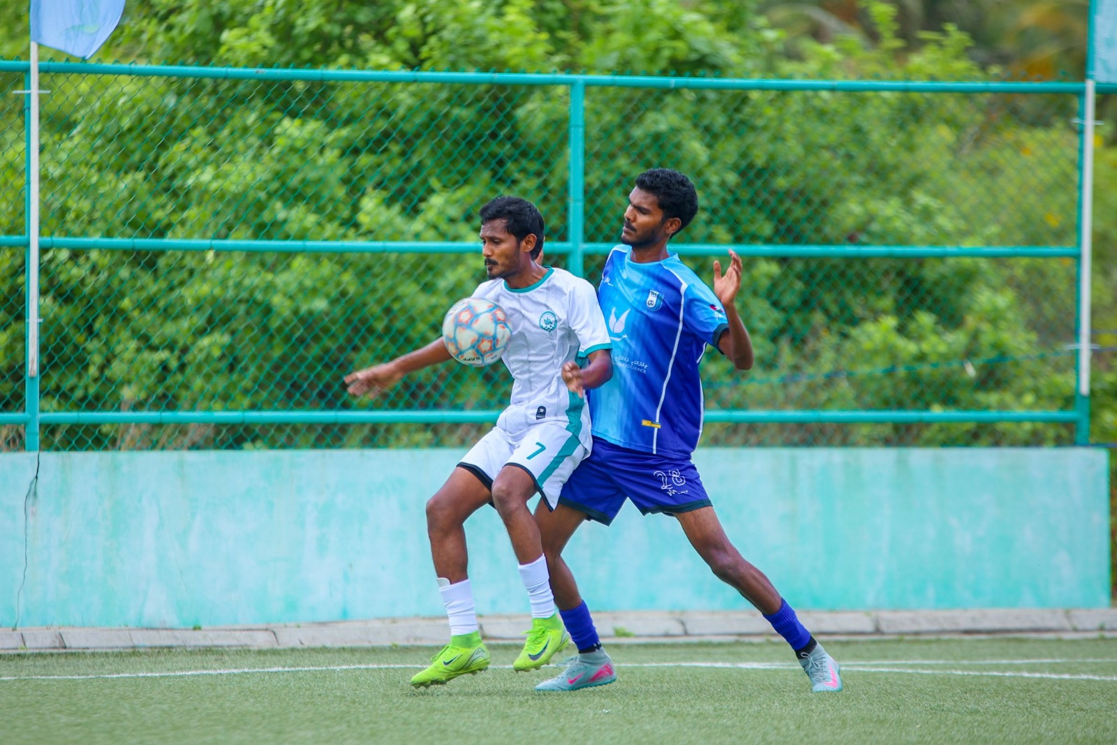 މޮޅުވާން މަޖުބޫރު މެޗަކަށް އޭދަފުށި މިއަދު ހަވީރު ހަނިމާދޫއާ ދެކޮޅަށް